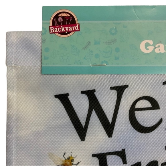 Garden Flag Sunflowers and Bees Welcome Friends 12” X 18” NEW Yellow Muticolor - Picture 2 of 9